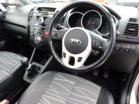 KIA VENGA