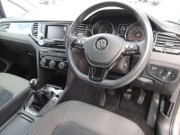 VOLKSWAGEN GOLF SV